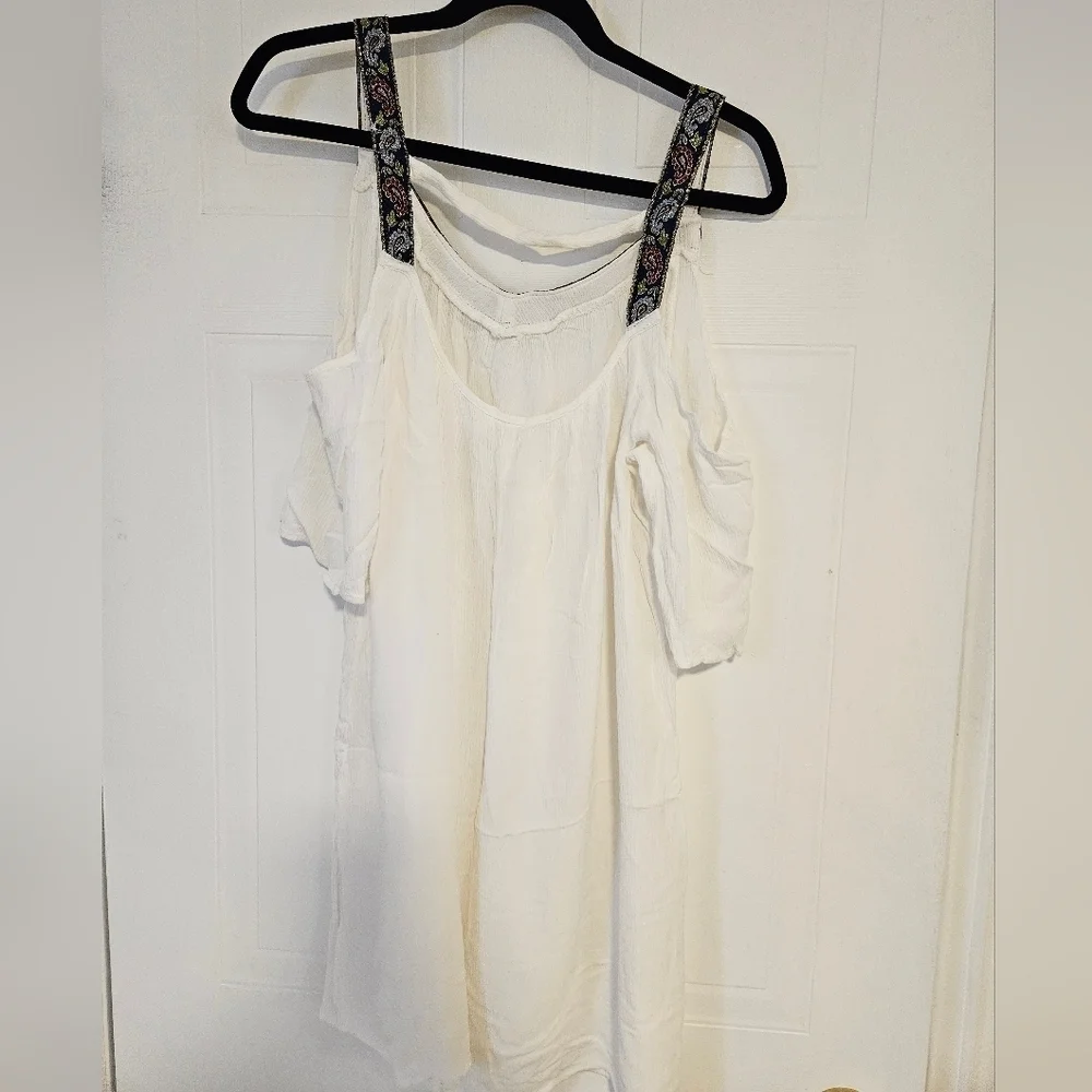 Womens Large white dress cold shoulder short sleeve flowy Short Sleeve - Picture 4 of 4